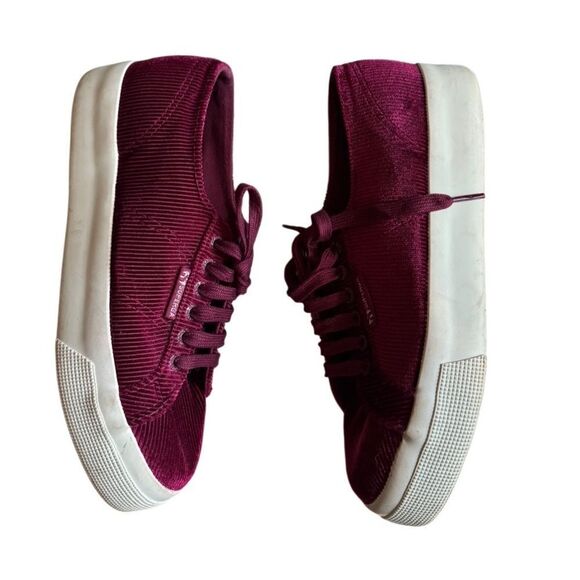 Superga Women's Velvet Corduroy Bordeaux Red Sneaker Shoes Size 8 (US 39) - Picture 2 of 9